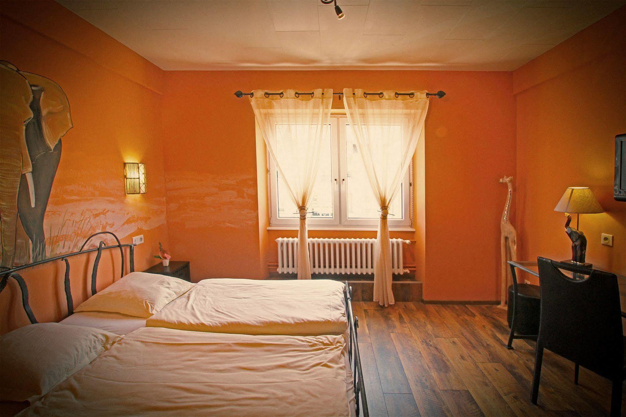 Hotel Champ Alsace Haguenau Eksteriør bilde